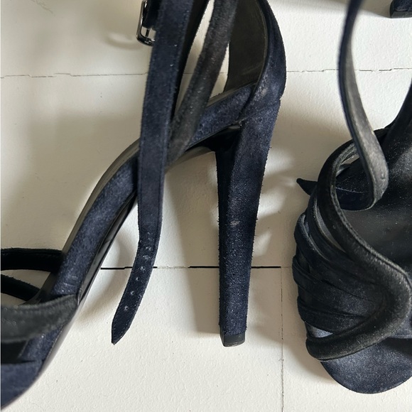 BALENCIAGA 4” heels in impeccable condition. - Picture 3 of 7